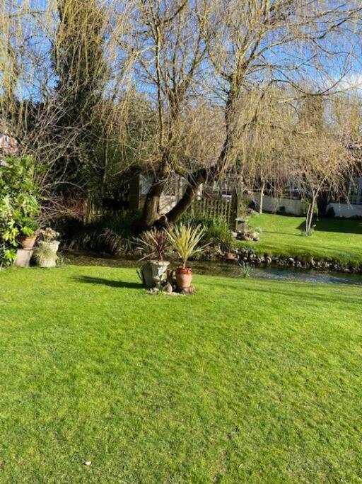 'The Den' Self Contained One Bedroom Annexe. Stockbridge (Hampshire) Exterior foto
