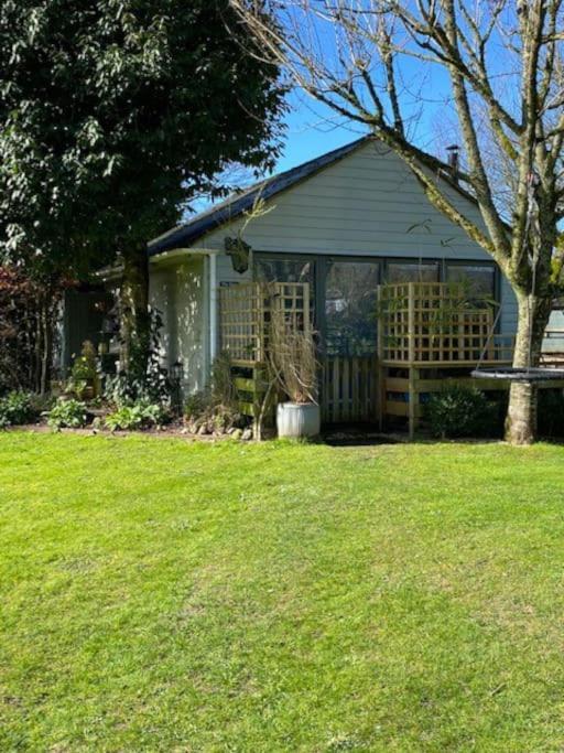 'The Den' Self Contained One Bedroom Annexe. Stockbridge (Hampshire) Exterior foto
